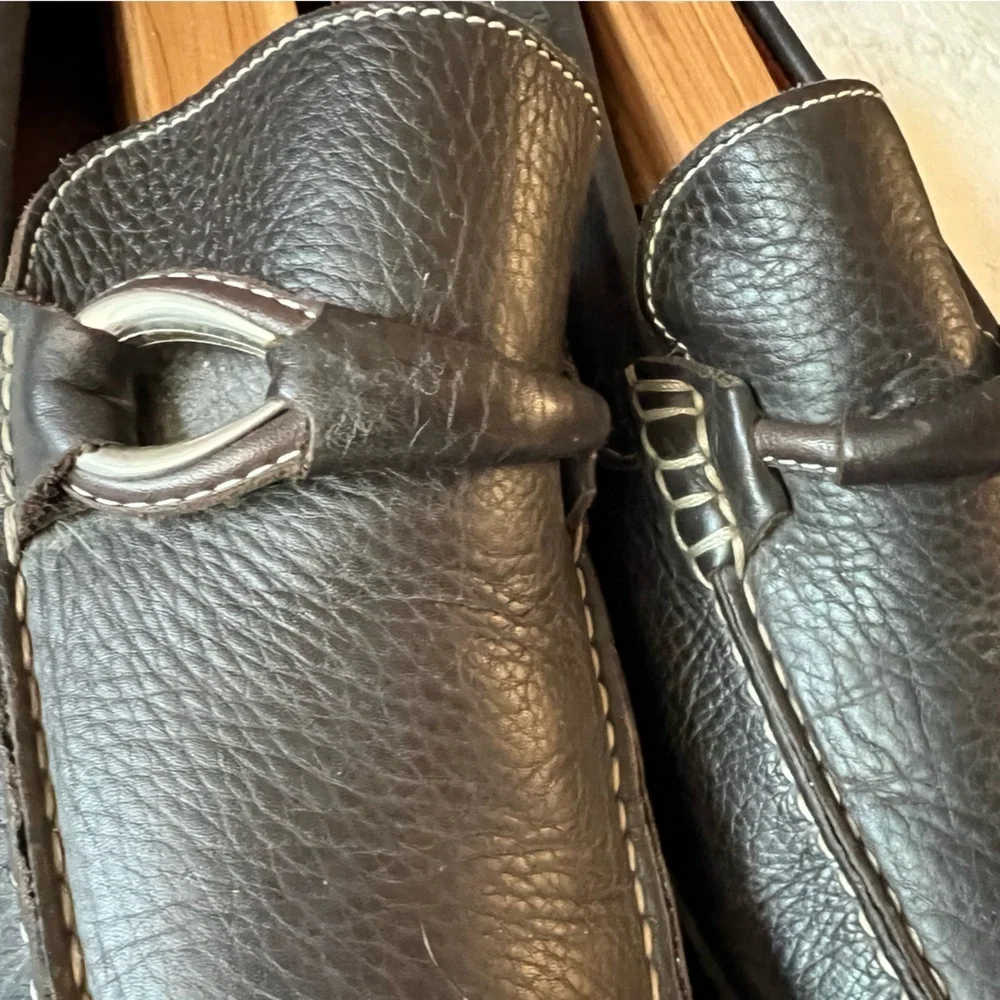Donald J Pliner Brown Leather loafers - size 9